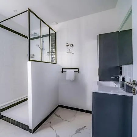 Apartman Leo De La Tranchee Tours